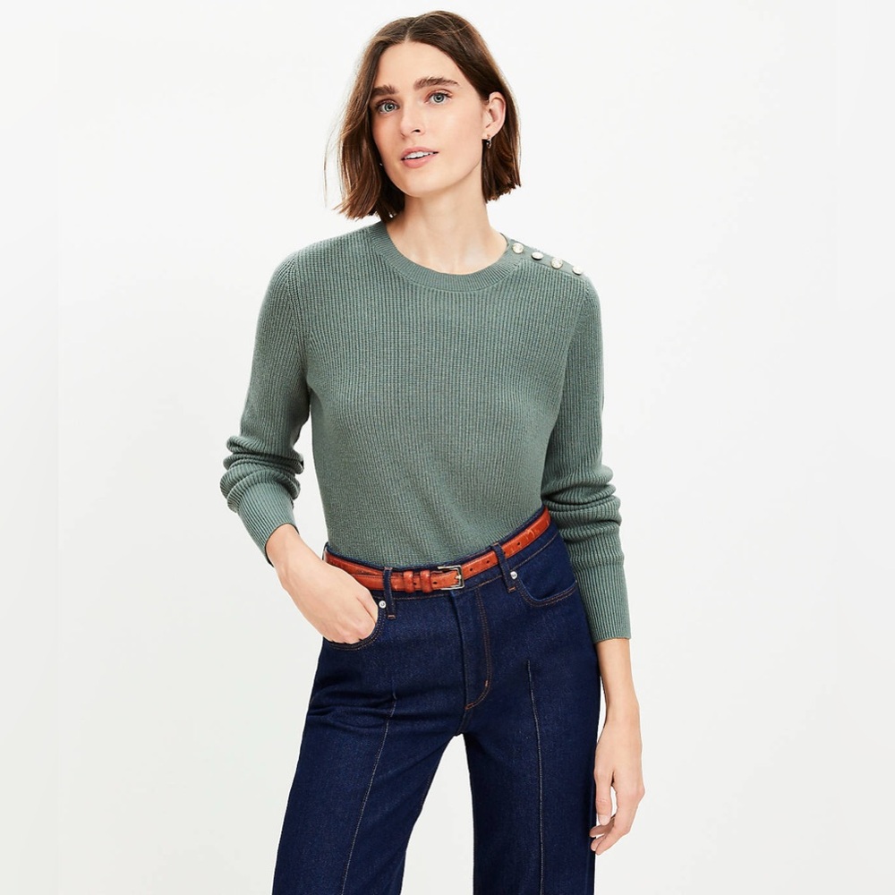 LOFT Shoulder Button Wedge Sweater Fresh Sage size medium